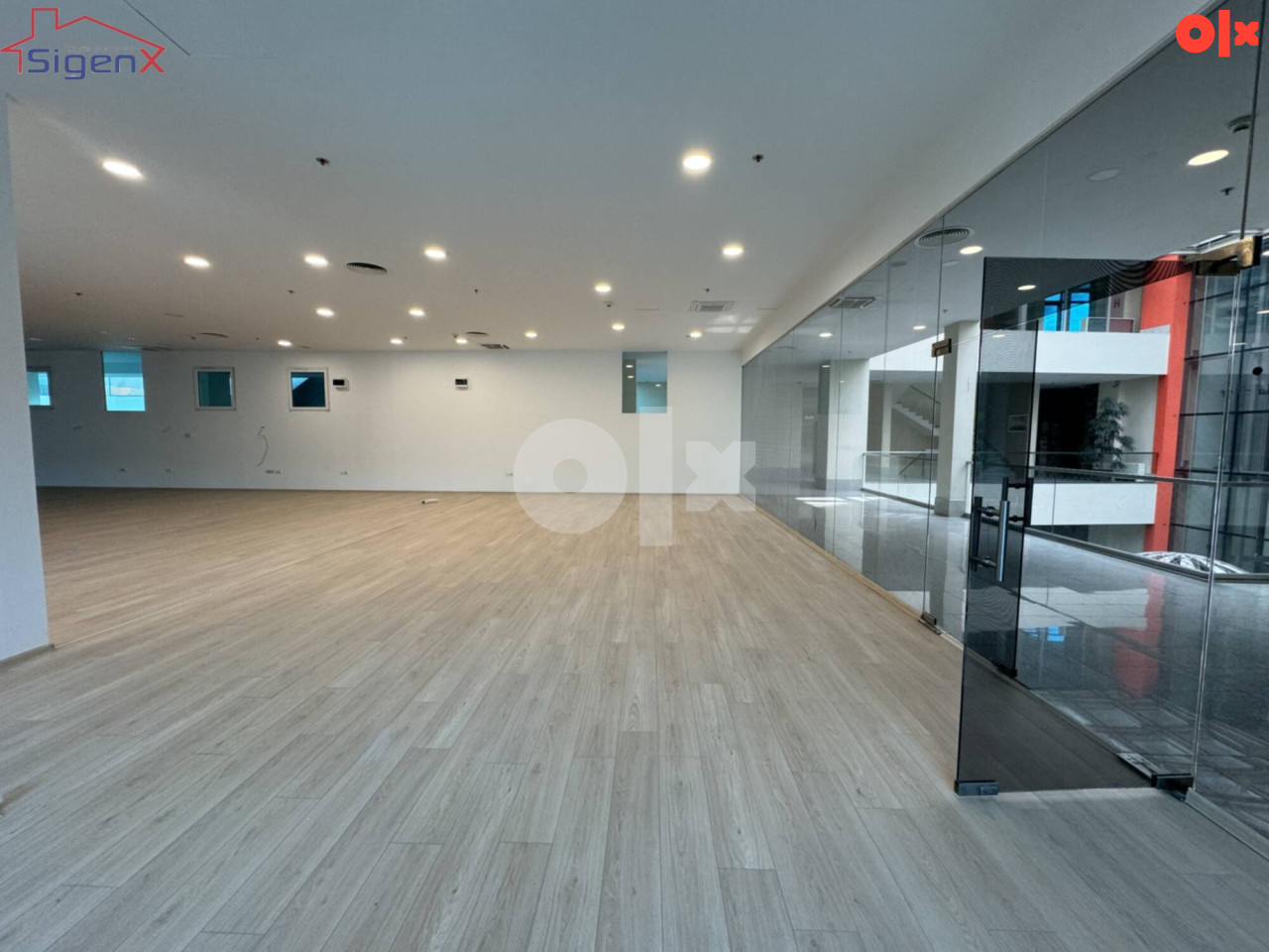 SIGENX/ Kancelarije / Poslovni prostori/ Avaz Twist Tower 16