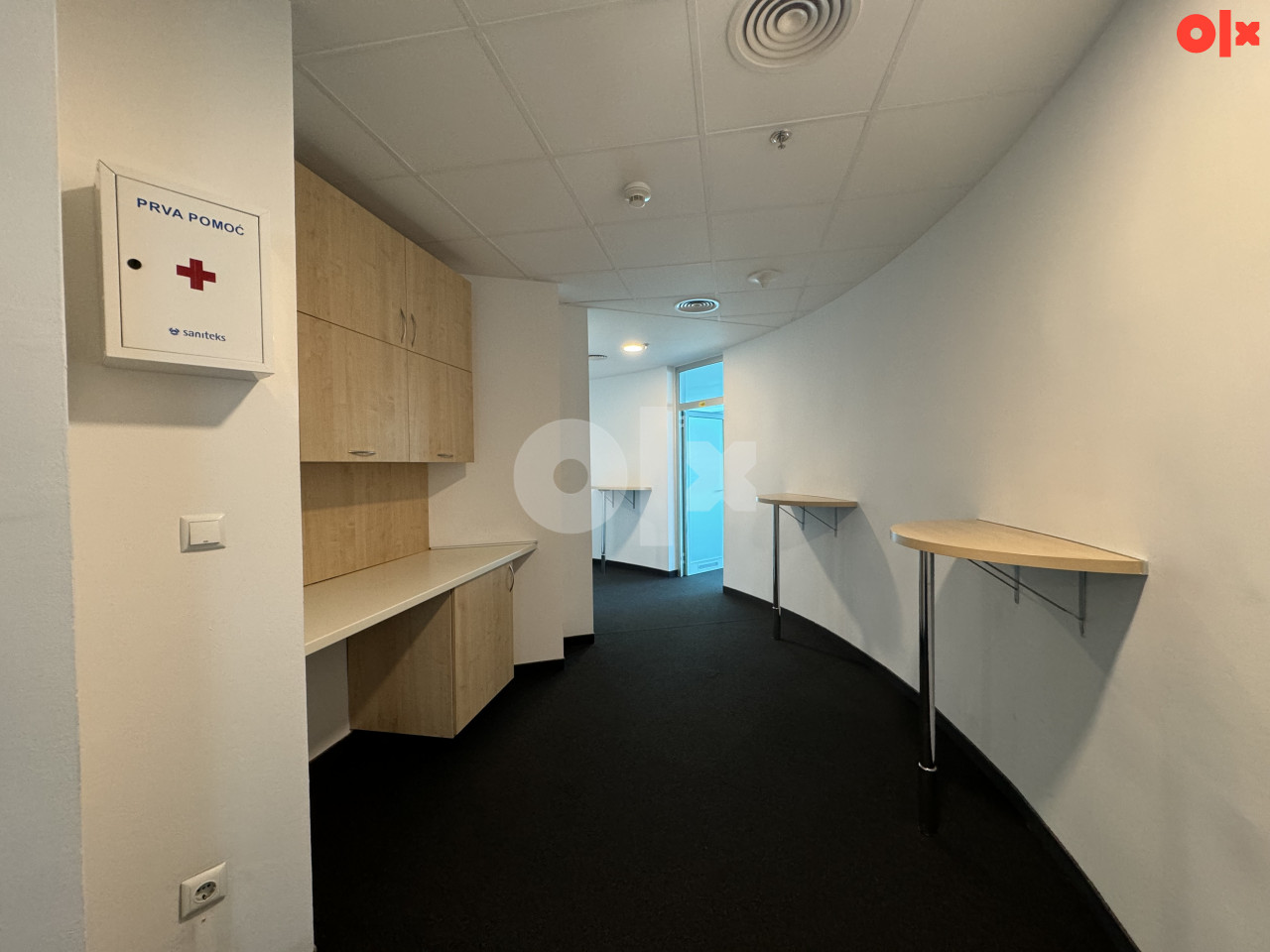SIGENX/ Kancelarije / Poslovni prostori/ Avaz Twist Tower 8