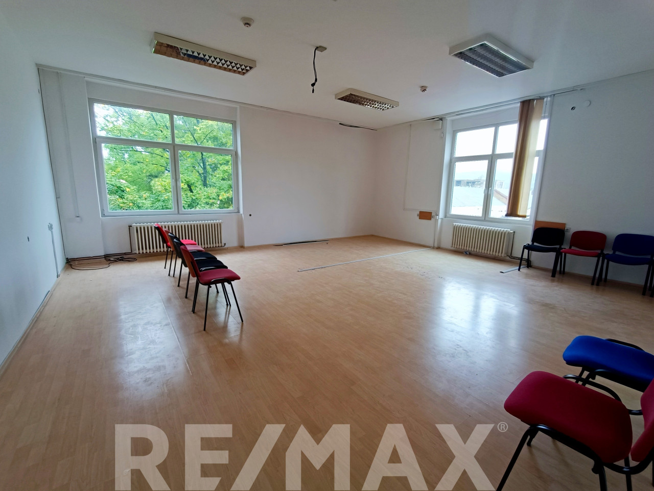 Kancelarijski prostor 400m2 kod Incela 3