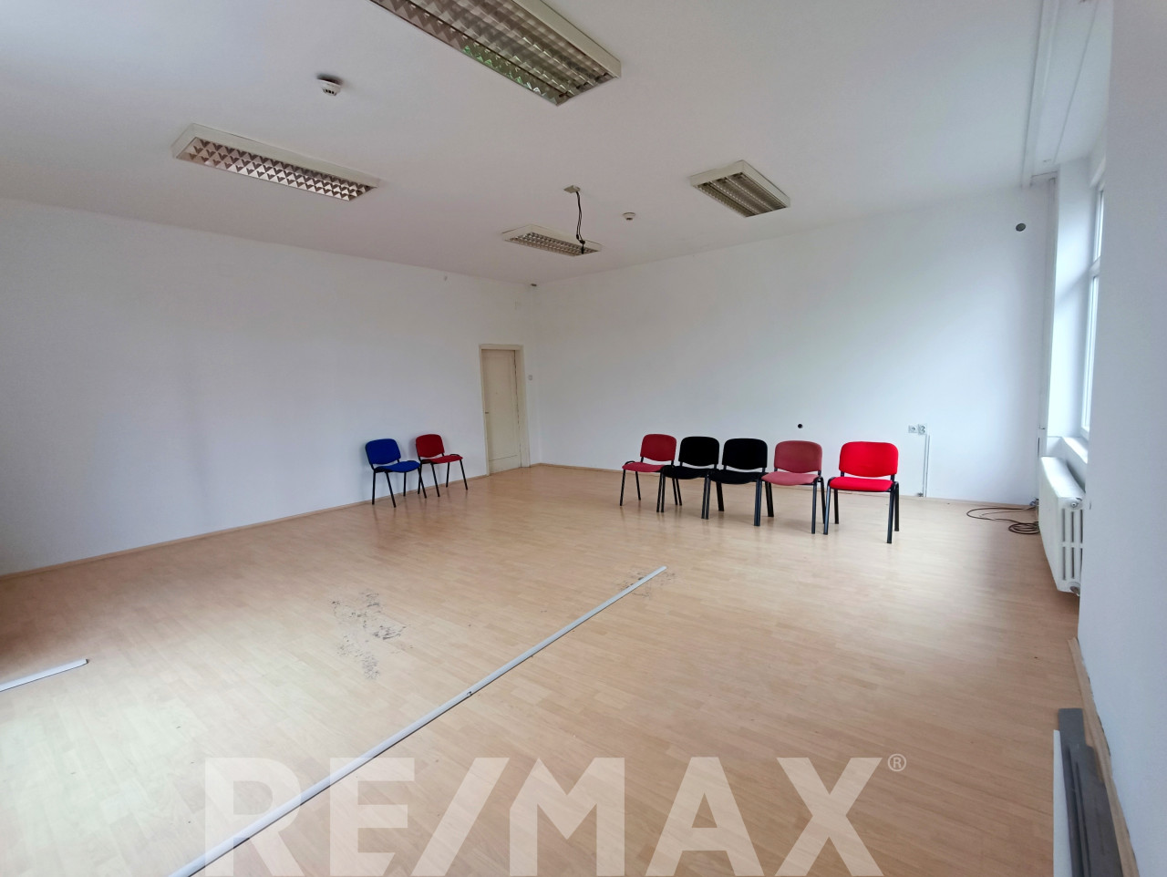 Kancelarijski prostor 400m2 kod Incela 4