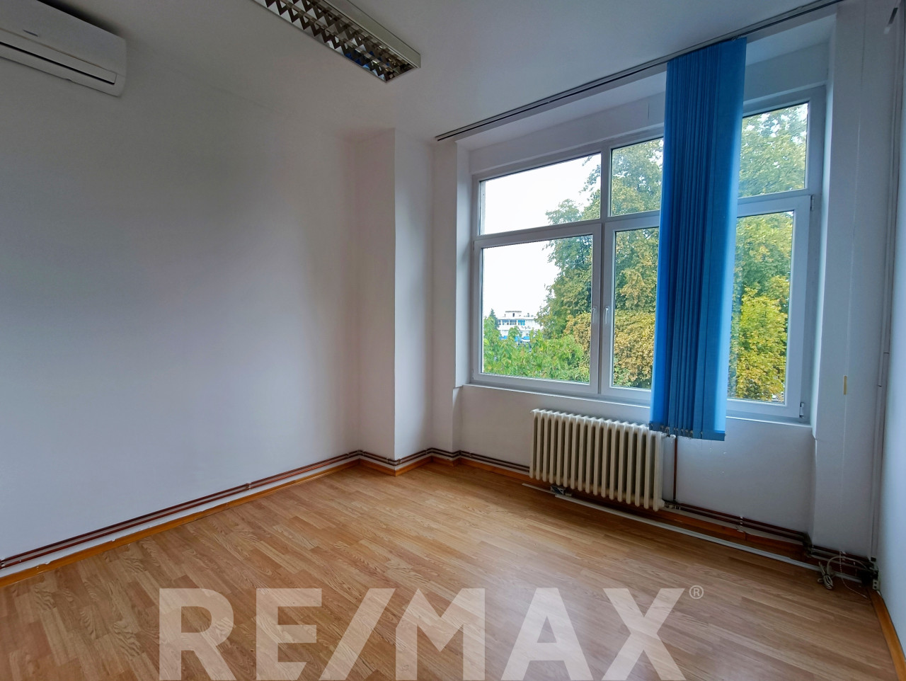 Kancelarijski prostor 400m2 kod Incela 8