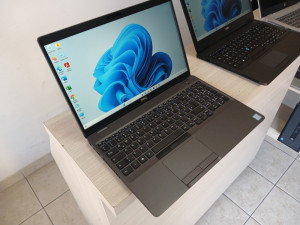 DELL LAPTOP LATITUDE 5500 I5 8365U 16GB RAM 15.6 FULL HD SSD