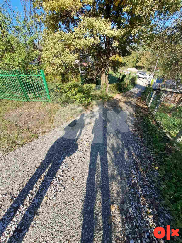 Tuzla vikendica 25m2 na placu 1440m2 3
