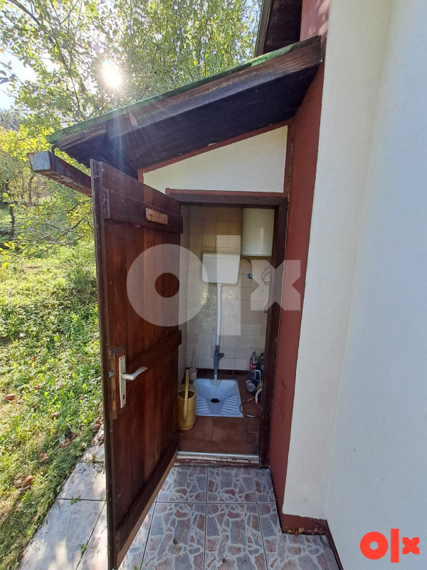 Tuzla vikendica 25m2 na placu 1440m2 7