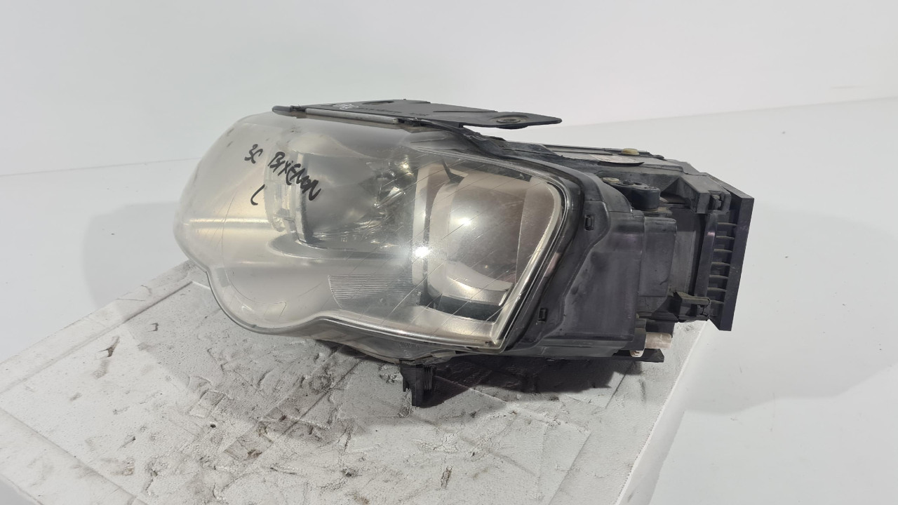 L FAR XENON Pasat 6 (05-10) 3C0941751G DIJELOVI