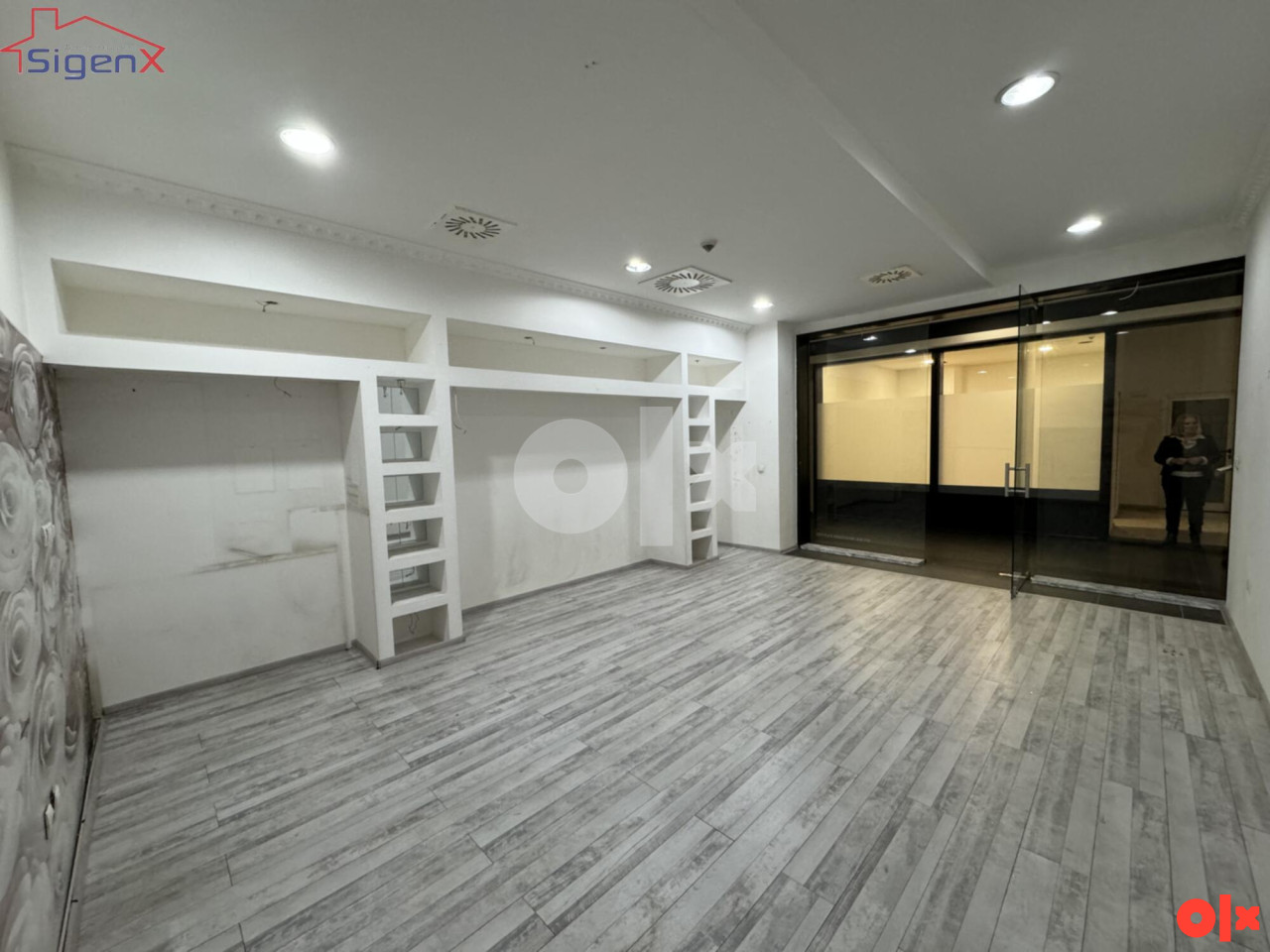 SIGENX/Poslovni prostori/ Kancelarije/ Radon Plaza 3