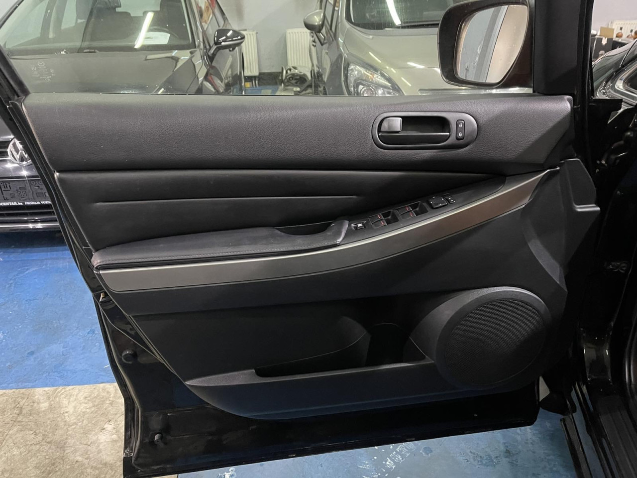 MAZDA CX7 2.2d 4x4 ,2009 GOD, ALU FELGE, XENONI,KLIMA