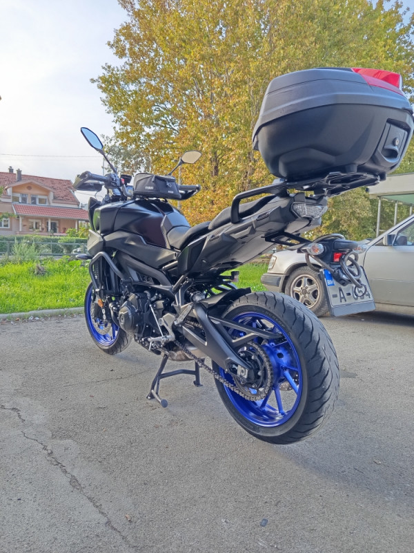 Yamaha tracer 900 može zamjena za auto