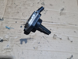 Senzor nivoa ulja kartera pritiska vw golf 6 passat 7 1J0909660