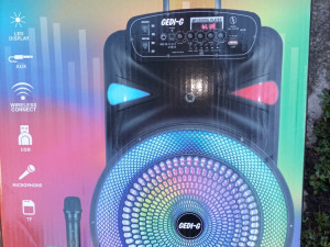 BLUETOOTH KARAOKE ZVUCNIK