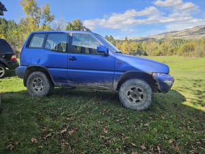 Nissan terrano 2 2.4 benizin Dijelovi-djelovi-delovi-dio
