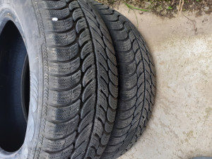 GUME 15...195/65/R15 ZIMSKE M/S-ODLICNE-2X