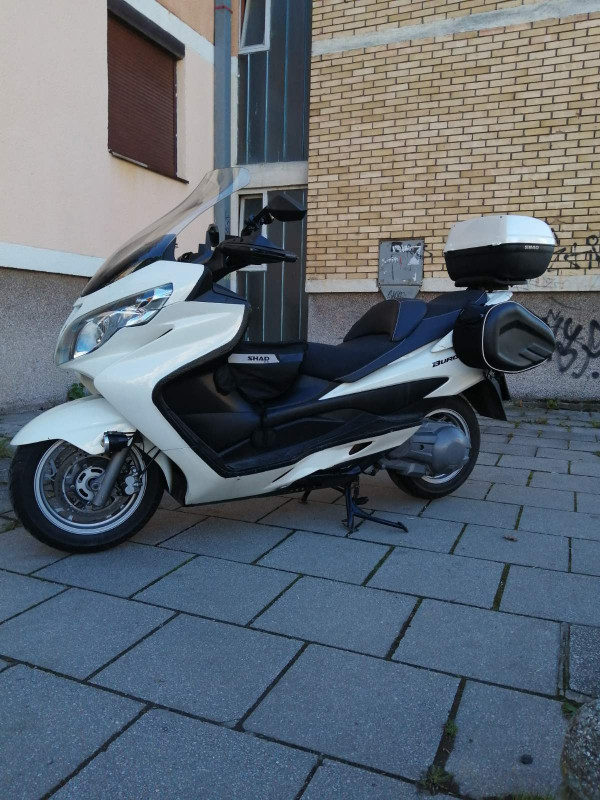 SUZUKI BURGMAN 400