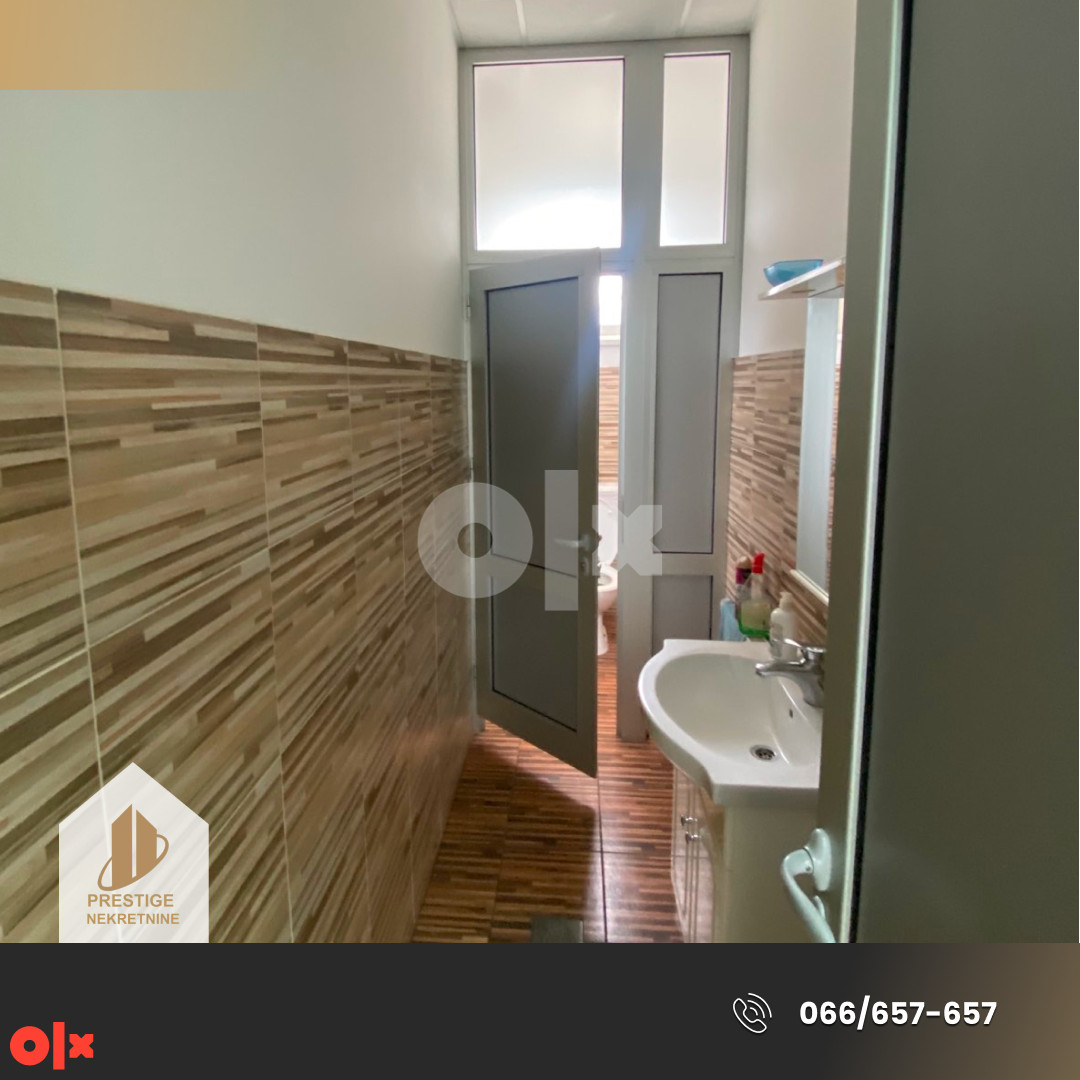 Poslovne zgrade 1706m2 i zemljište 4302m2 - ILIJAŠ