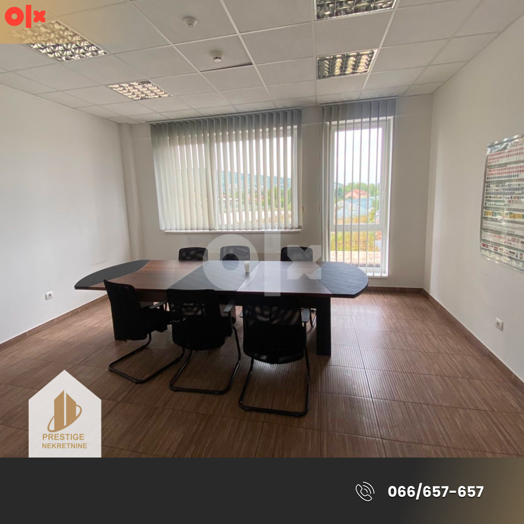 Poslovne zgrade 1706m2 i zemljište 4302m2 - ILIJAŠ