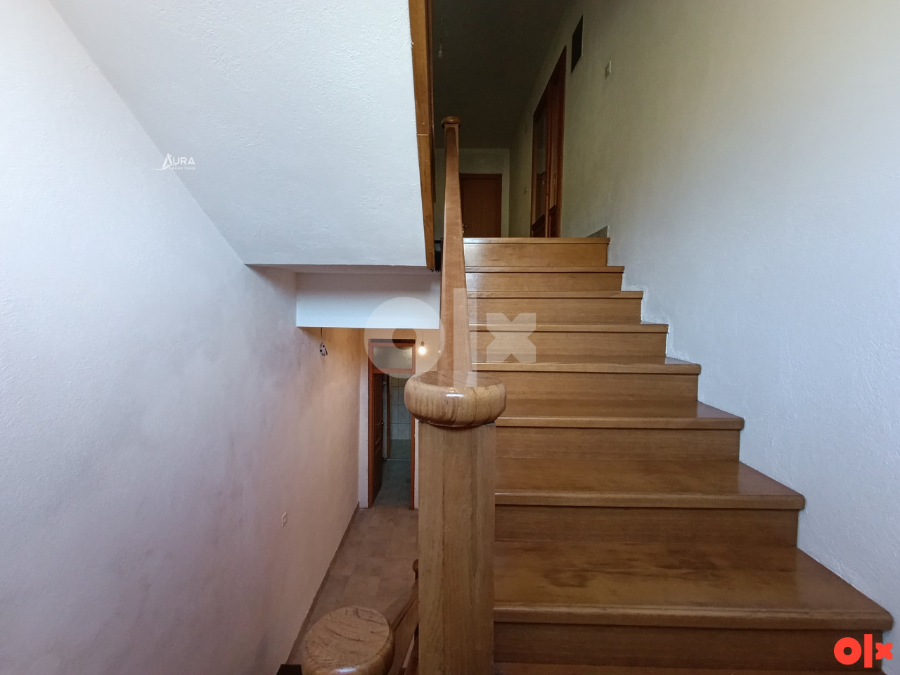 AURA/ Poslovni objekat sa termalnom vodom pored rijeke 14