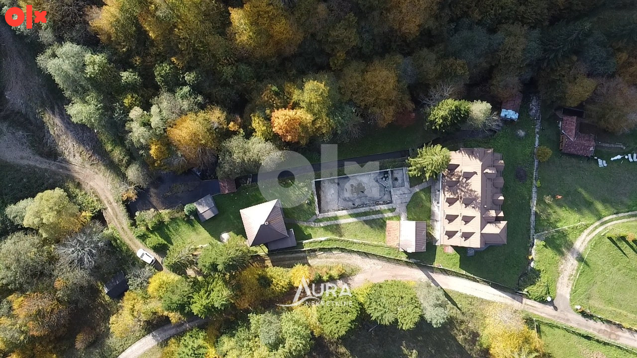 AURA/ Poslovni objekat sa termalnom vodom pored rijeke 22