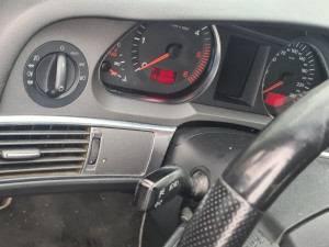 Kilometar sat brzinometar audi A6 4F