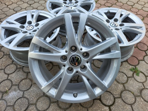 Alu felge 16 5x112 VW Golf 7 6 5 Touran Caddy Škoda Octavia