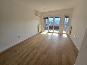 USELJIV Trosoban stan 80m2 Palata UPOTREBNA DOZVOLA photo 5