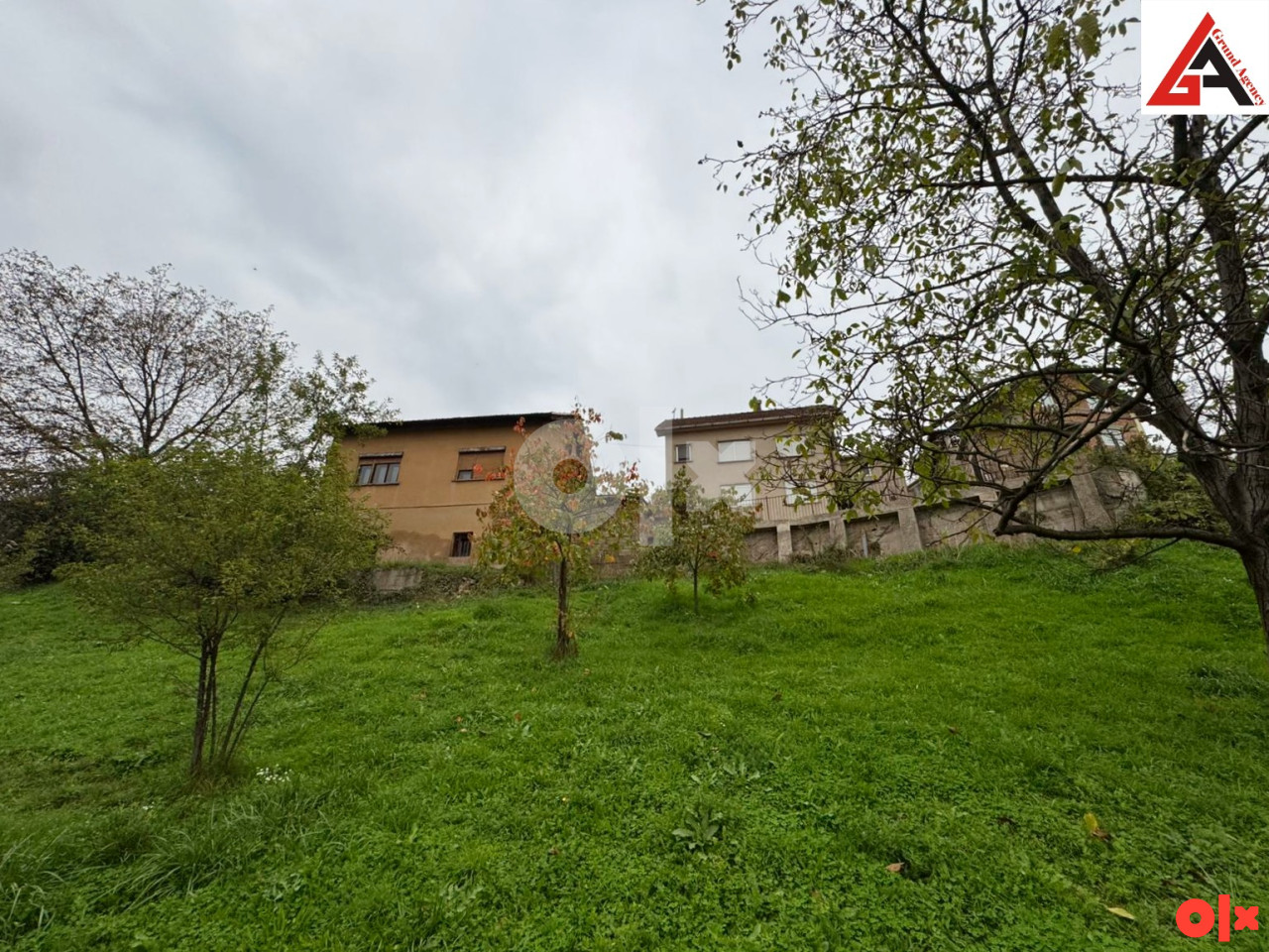 Kuća  230 m2 sa 6832 m2 okućnice - Zenica 17