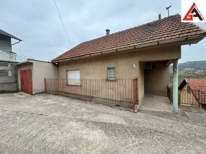 Kuća  230 m2 sa 6832 m2 okućnice - Zenica photo 3