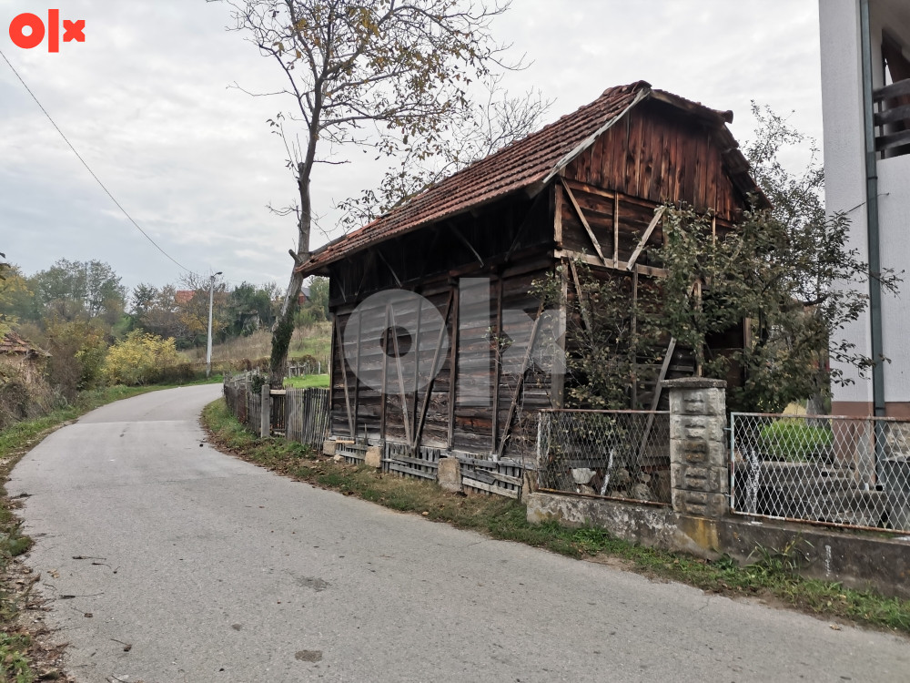 Drvena MAGAZA stara oko 65 godina u dobrom stanju. 2