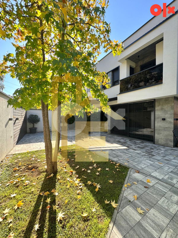 Na prodaju luksuzna vila u prestižnom dijelu grada 3