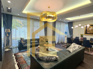 Na prodaju luksuzna vila u prestižnom dijelu grada photo 2