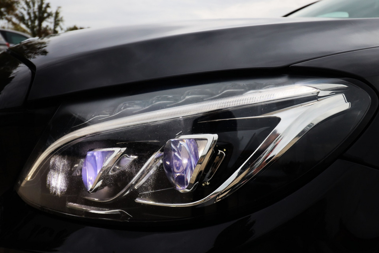 Mercedes-Benz C 220 D 4Matic Avantgarde FULL-LED el. Šiber