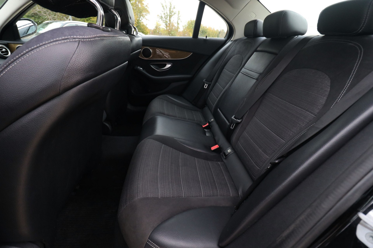 Mercedes-Benz C 220 D 4Matic Avantgarde FULL-LED el. Šiber