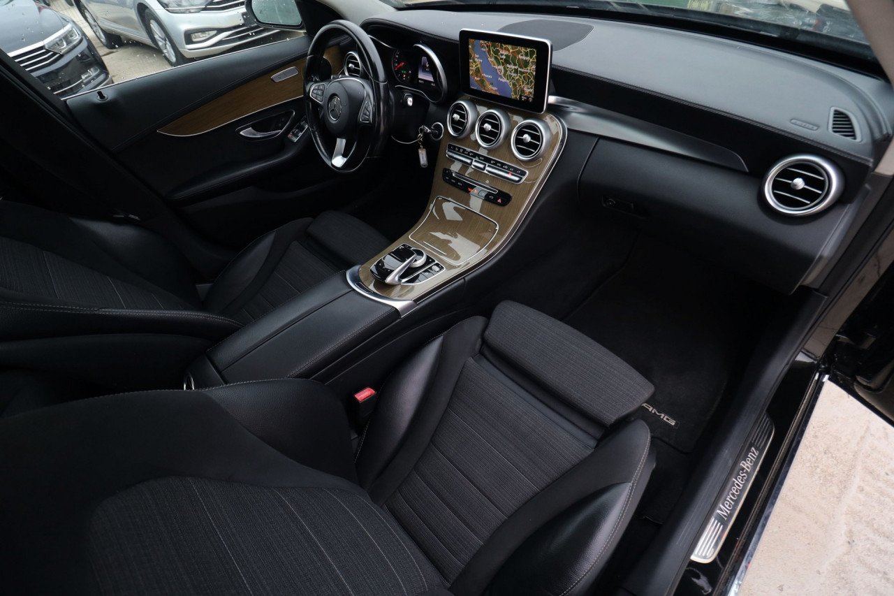 Mercedes-Benz C 220 D 4Matic Avantgarde FULL-LED el. Šiber
