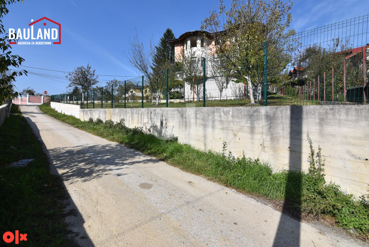 Kuća sa okućnicom u naselju Blažuj / Općina Ilidža 3