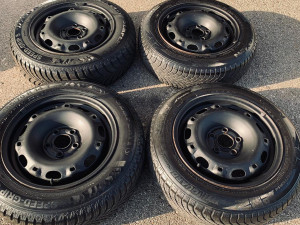 Celicne felge 14 VW Skoda Seat 100X5 sa zimskim gumama 165 70 14