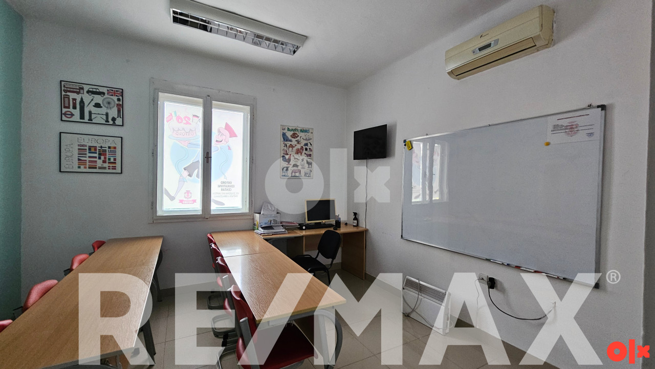 Izdaje se kuća u poslovne svrhe u ulici Nikole Pašića 7