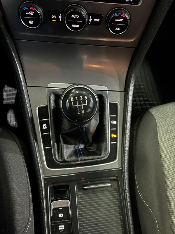 VW GOLF VII 1.6 TDI, 2015 GODINA, REGISTROVAN