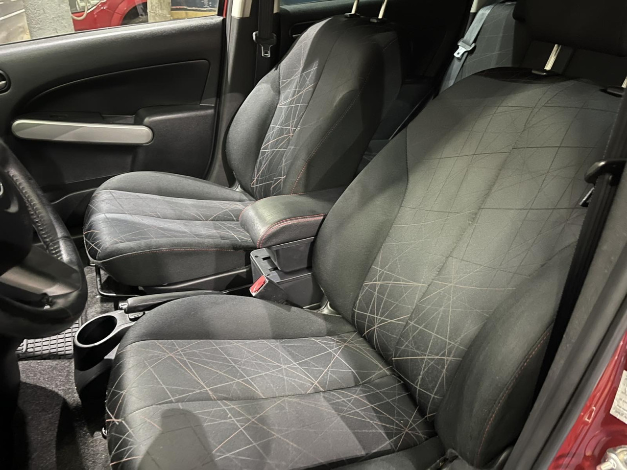MAZDA 2 1.3i, 2013 GODINA, KLIMA, PARK SENZORI