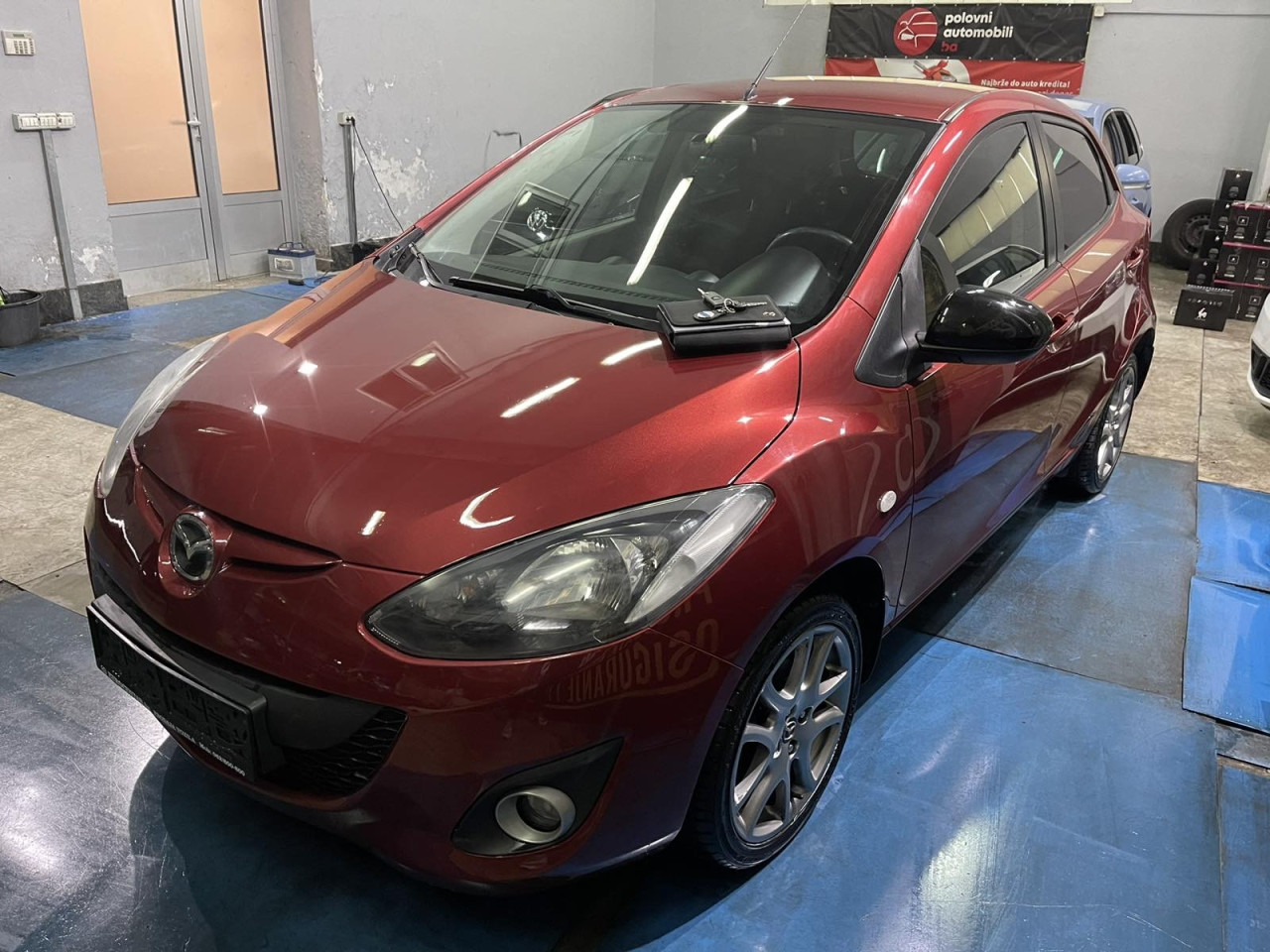 MAZDA 2 1.3i, 2013 GODINA, KLIMA, PARK SENZORI