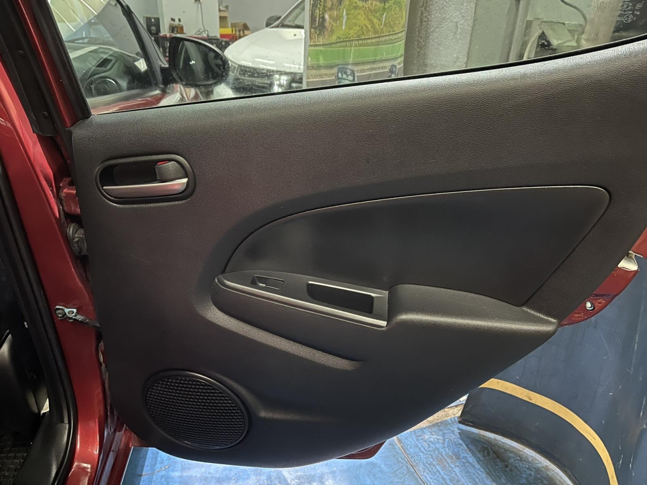 MAZDA 2 1.3i, 2013 GODINA, KLIMA, PARK SENZORI