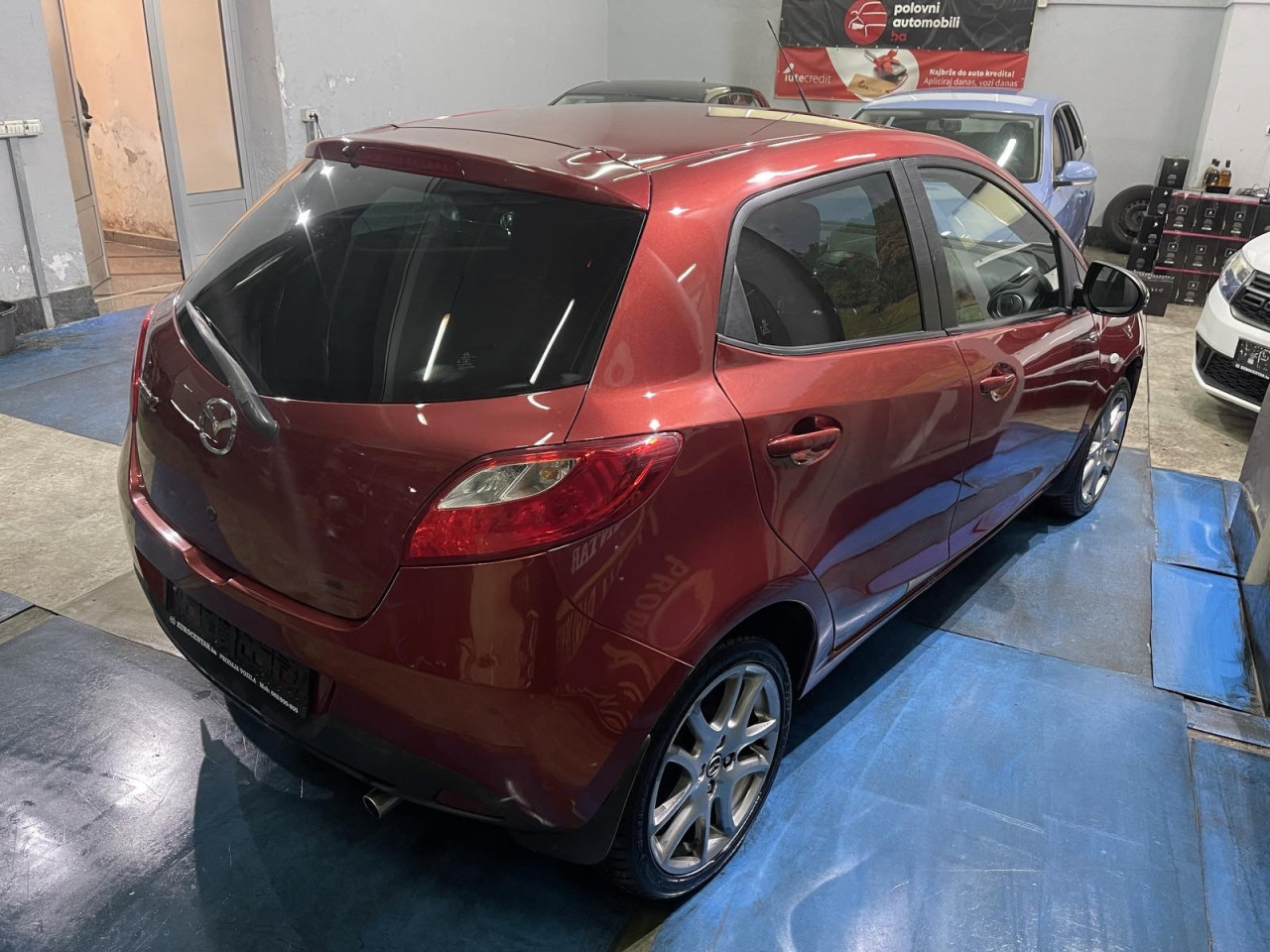 MAZDA 2 1.3i, 2013 GODINA, KLIMA, PARK SENZORI