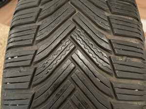 Zimska guma 225/45/17 Michelin Alpin 6 DOT1820
