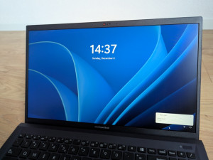 ASUS ExpertBook B1 15,6" 12GB, i3, 256GB SSD, Garancija