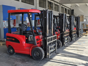Viljuskar elektro PREMIUM 2T 2,5T 3T 3,5T elektricni