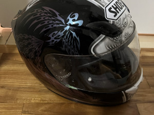 Kaciga za motor Shoei velicina XL 61-62cm