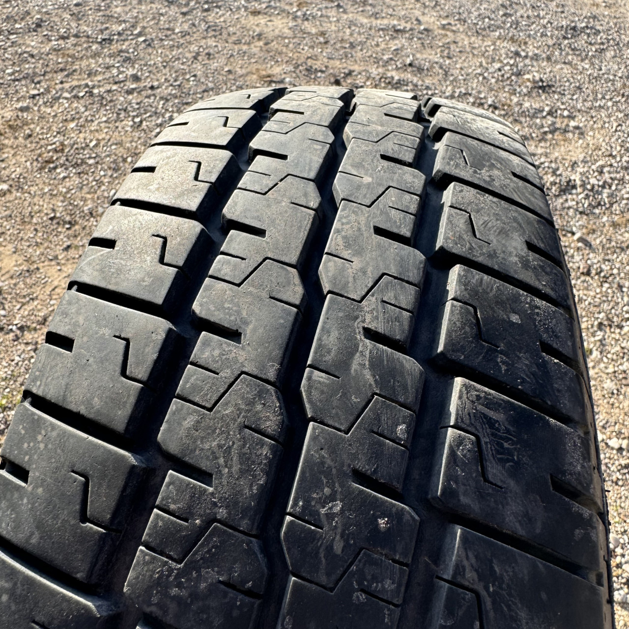 Gume 215 70 R15C petlas novo Peugeot boxer
