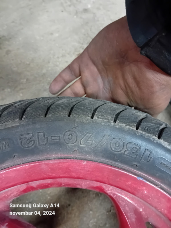 Felga i guma za skutera zadnja gillera runner
