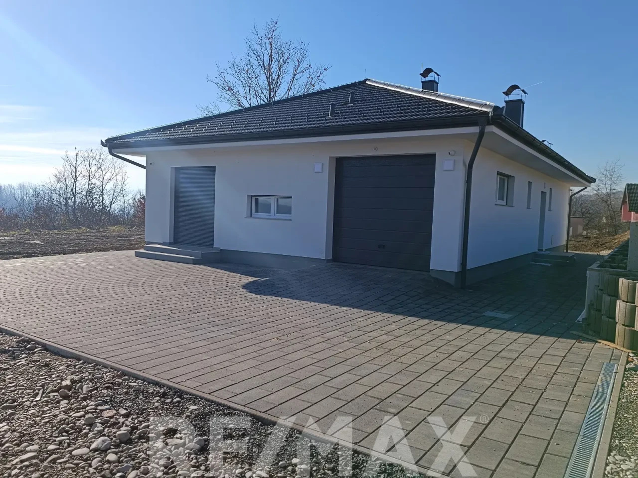 Novoizgrađena kuća 160m2 u Laktašima sa panoramskim pogledom