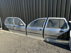 Golf 4 bora vrata lijeva desna prednja zadnja