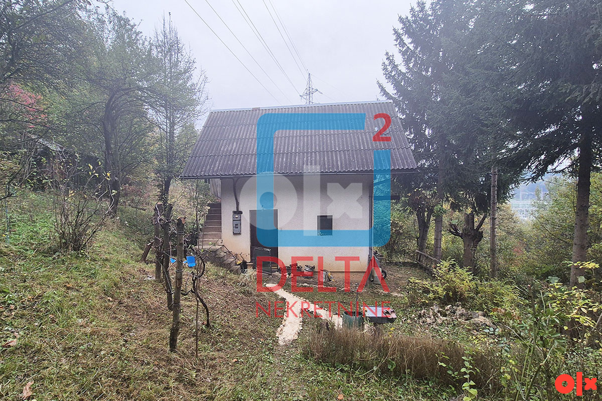 Vikendica / Parcela 958m2 / Njegoševa / Vraca