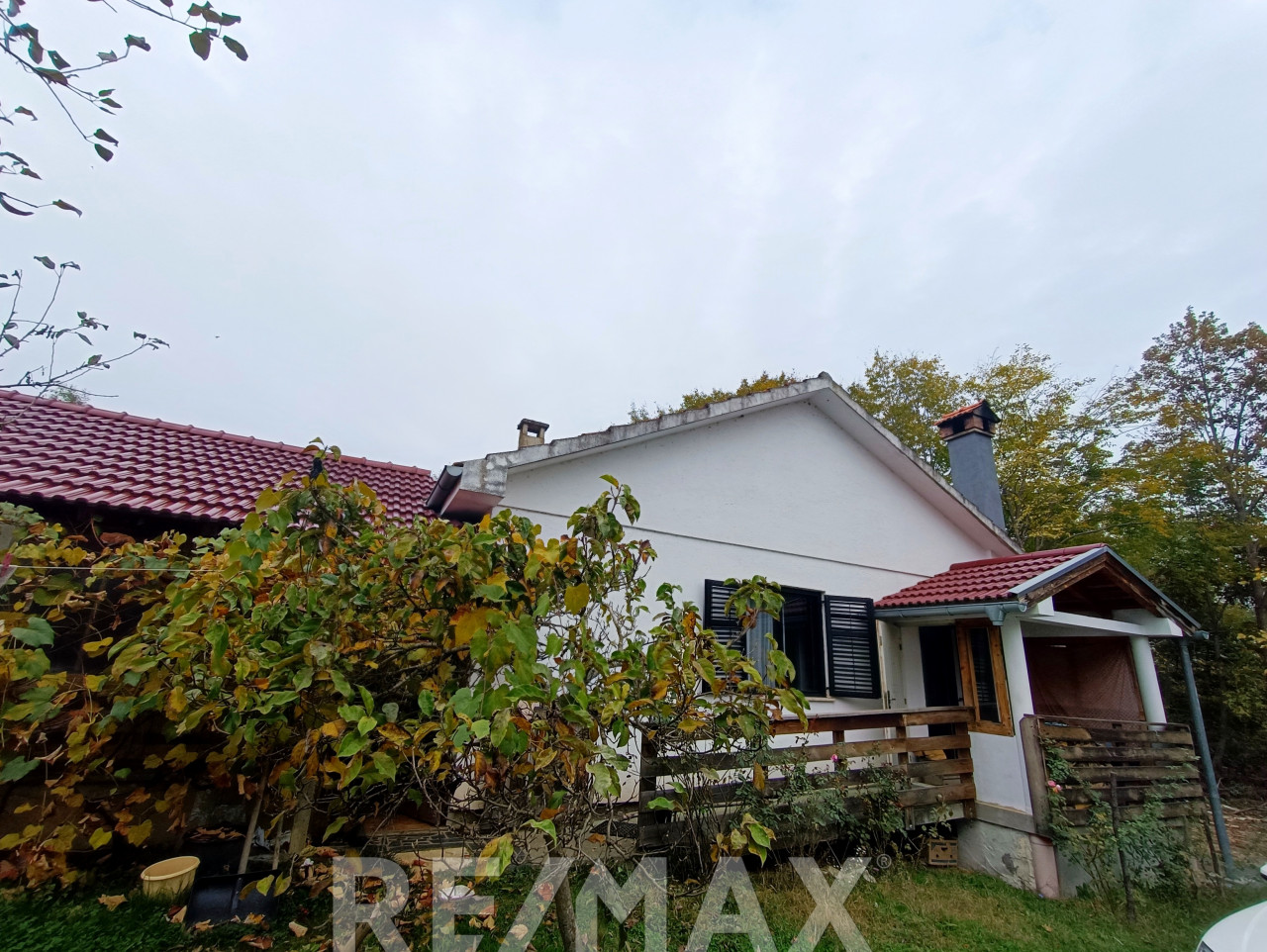 Prodaje se kuća 133m2 na zemljištu 3928m2 u Riječanima 2